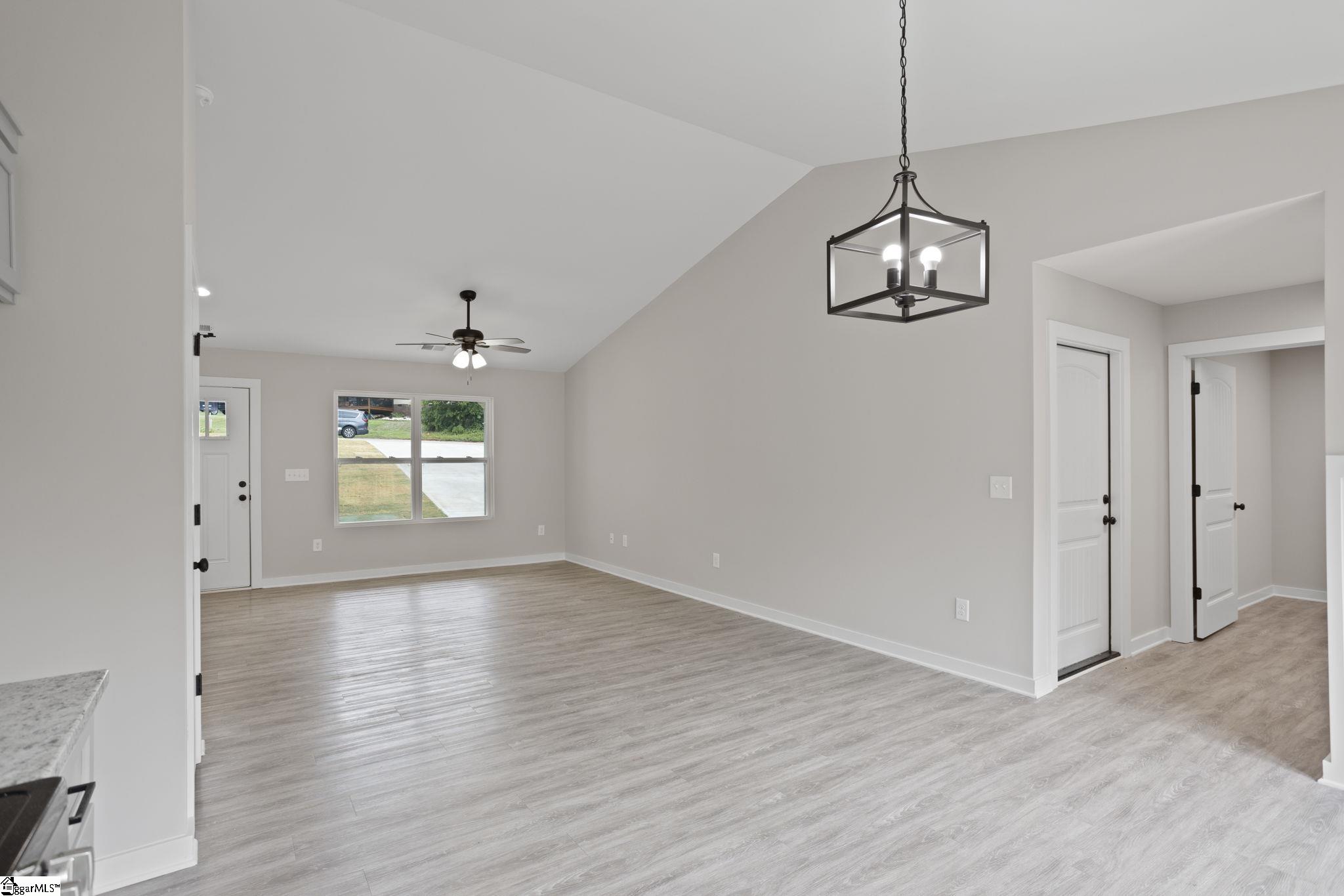 514 Crossgate Way Fountain Inn, SC 29644 - Photo 12 of 36
