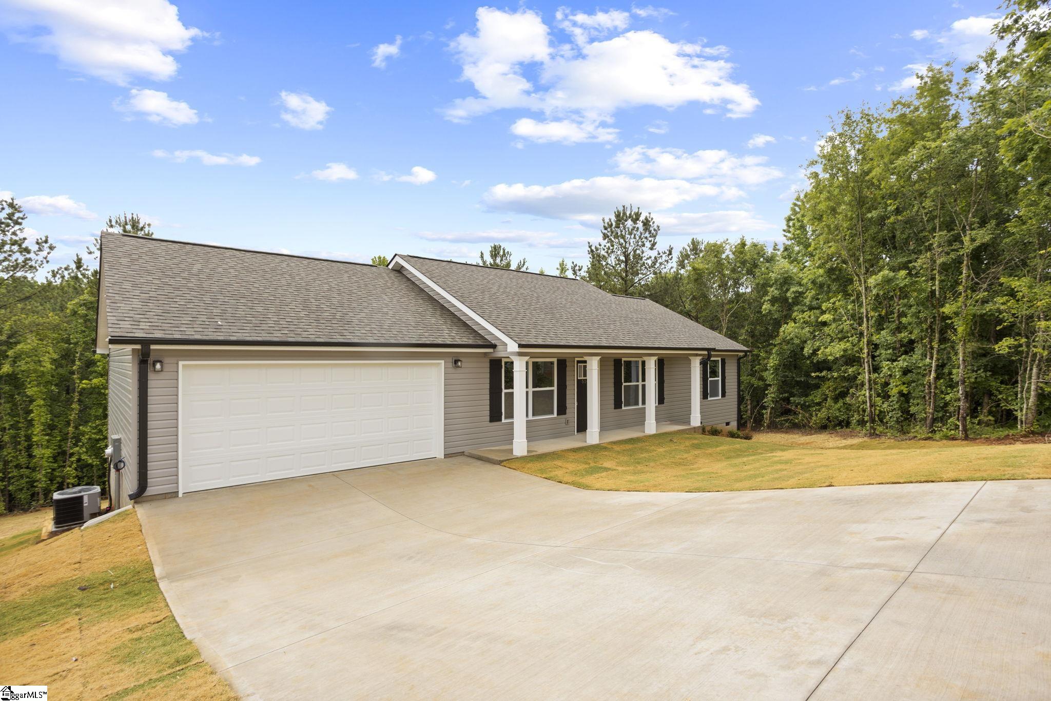 514 Crossgate Way Fountain Inn, SC 29644 - Photo 3 of 36