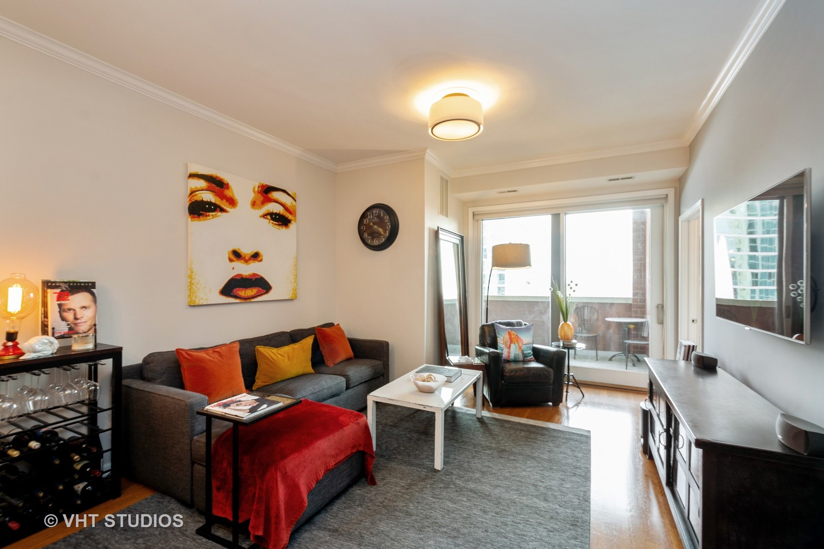 828 West Grace Street, Unit 810 Chicago, IL 60613 - Photo 2 of 14