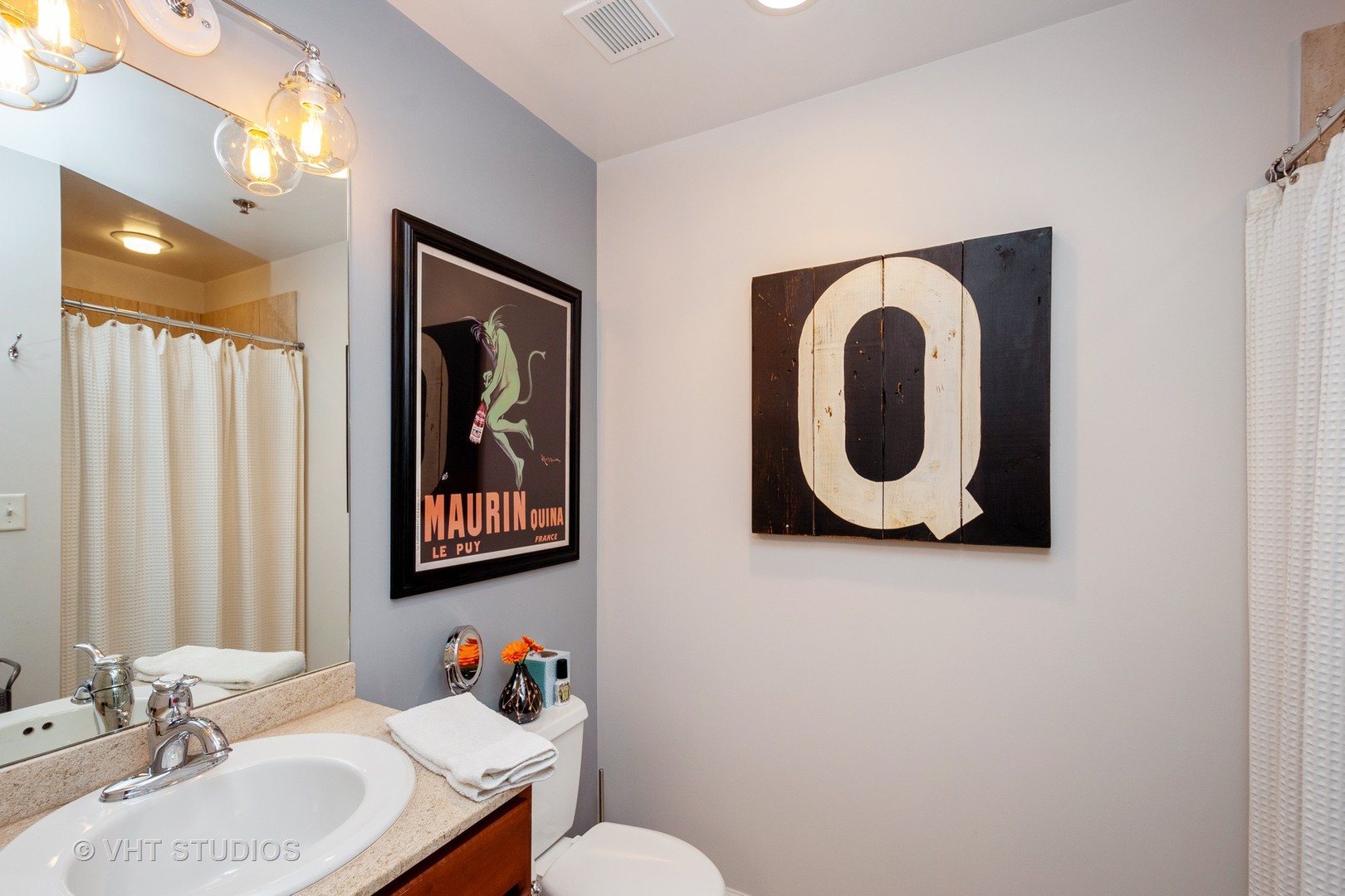 828 West Grace Street, Unit 810 Chicago, IL 60613 - Photo 11 of 14