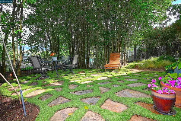 $1,275,000 | 15 Vista Hermosa, Walnut Creek, CA 94597