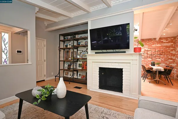 $1,275,000 | 15 Vista Hermosa, Walnut Creek, CA 94597
