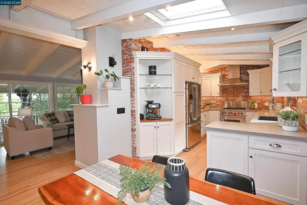 $1,275,000 | 15 Vista Hermosa, Walnut Creek, CA 94597