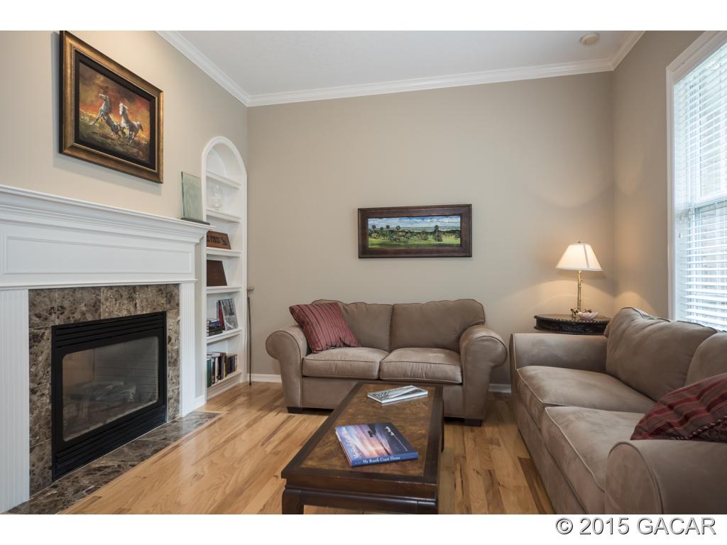 8000 Southwest 103rd Avenue Gainesville, FL 32608 - Photo 9 of 24 Living Room