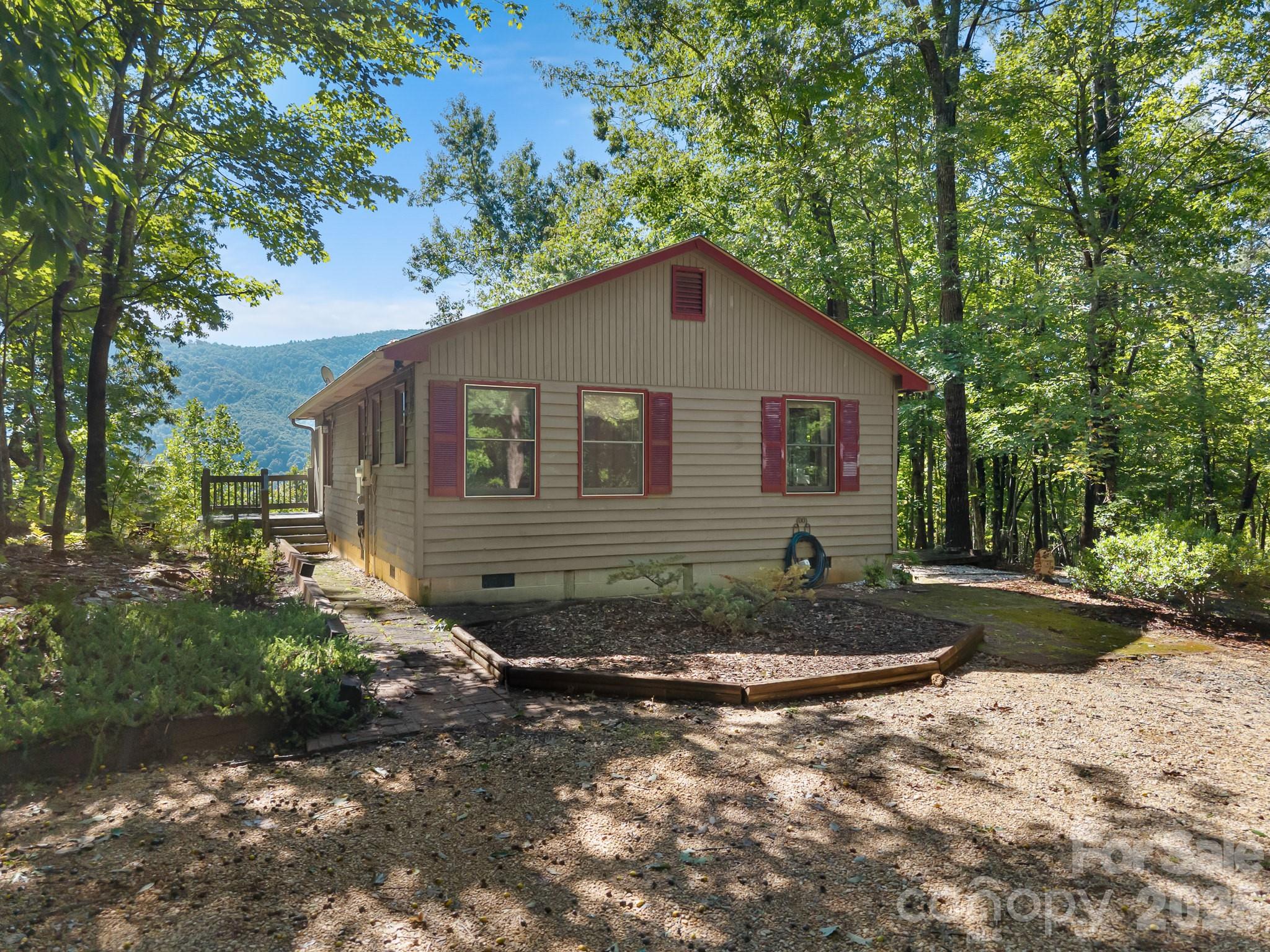 600 Piney Gate Road Saluda, NC 28773 - Photo 26 of 34 Gallery Image 26