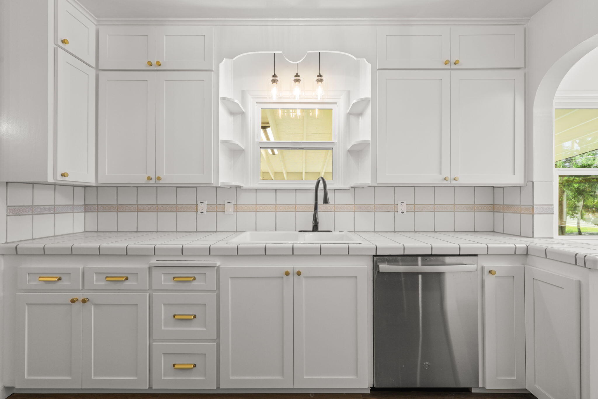 4485 Placer Road Redding, CA 96001 - Photo 12 of 77 Kitchen
