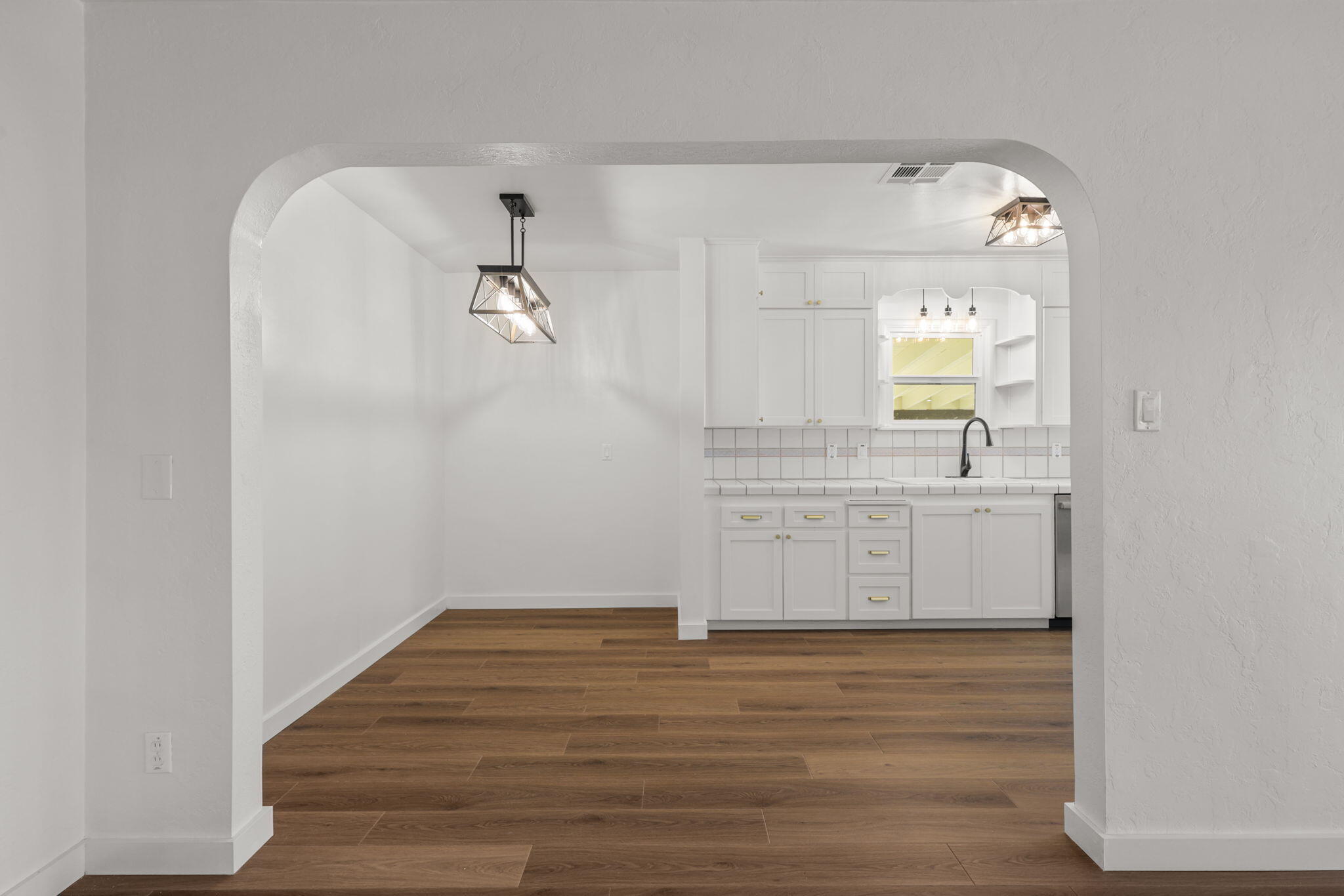 4485 Placer Road Redding, CA 96001 - Photo 15 of 77 Kitchen