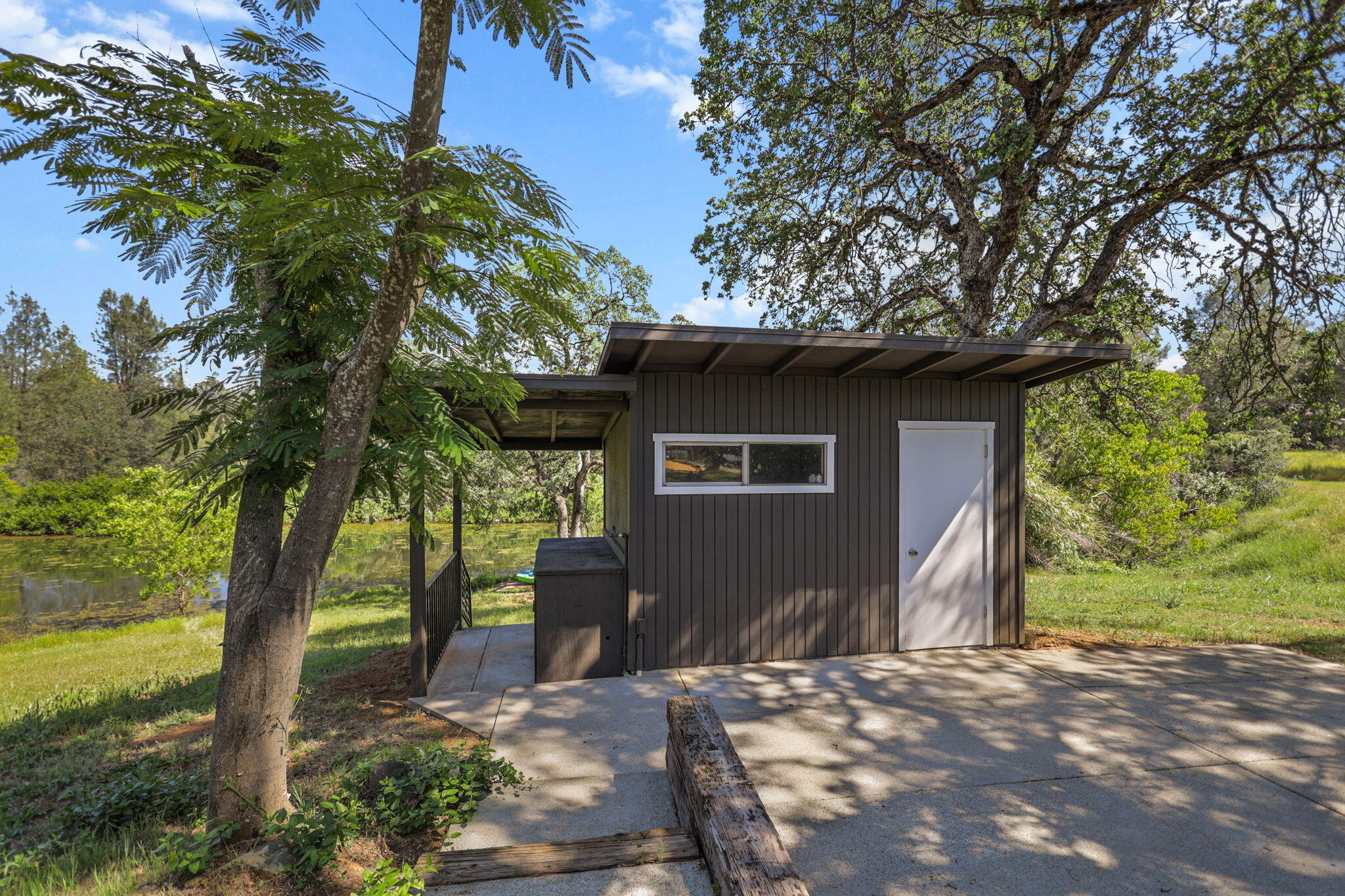 4485 Placer Road Redding, CA 96001 - Photo 42 of 77 Shed