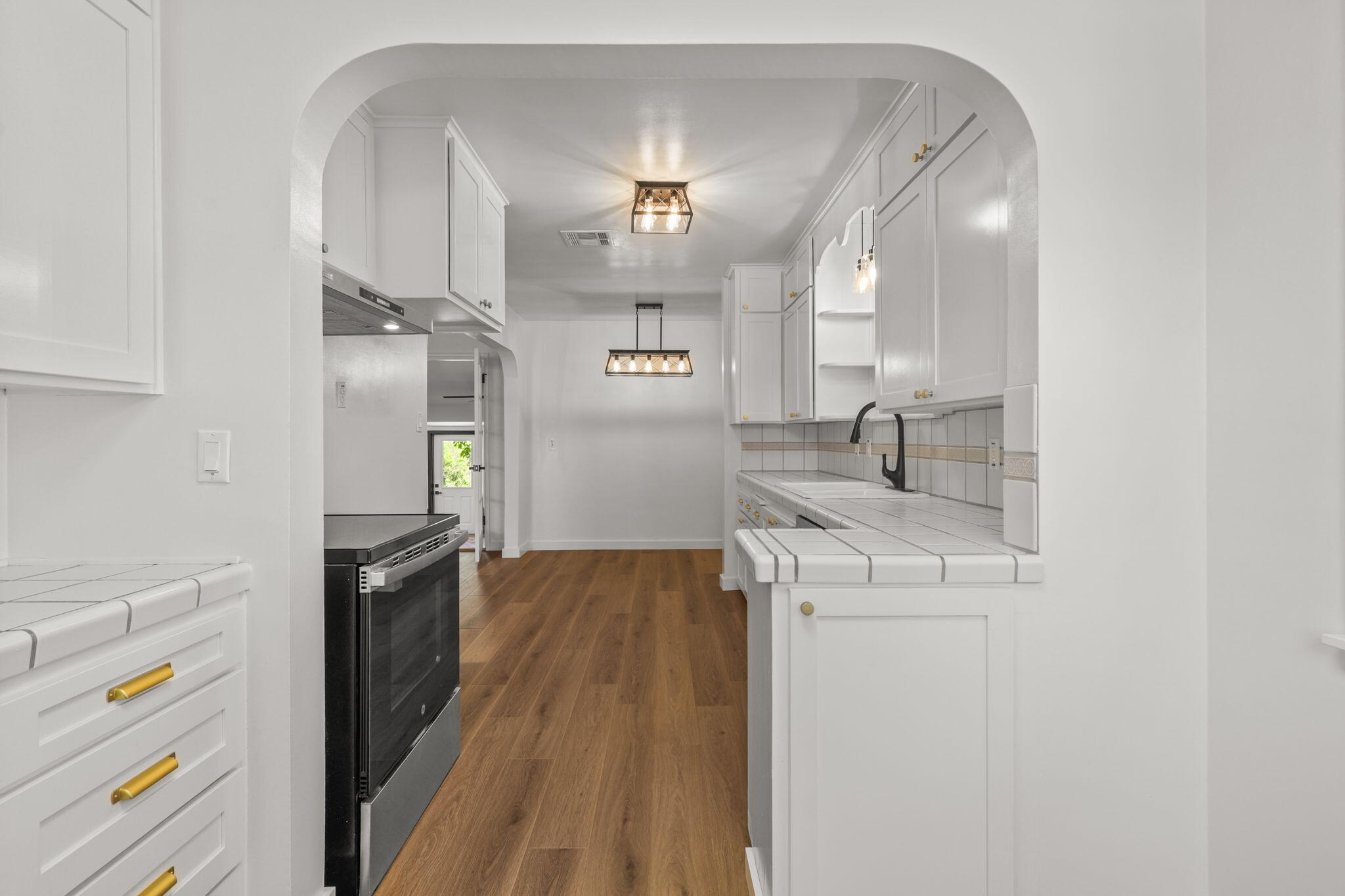 4485 Placer Road Redding, CA 96001 - Photo 10 of 77 Kitchen