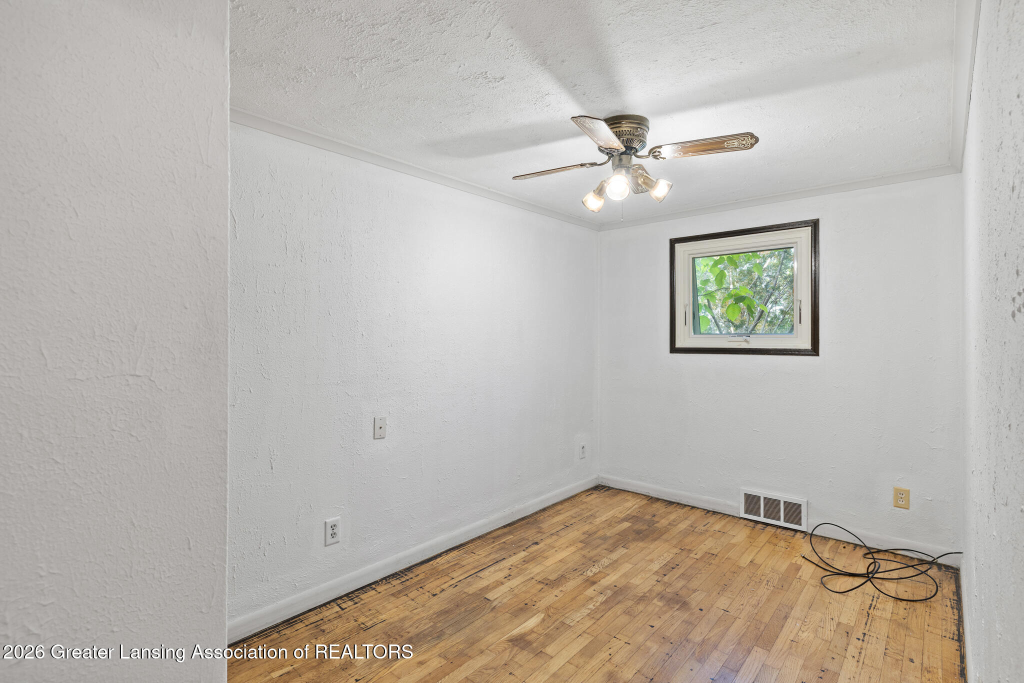 2169 Haslett Road East Lansing, MI 48823 - Photo 12 of 29 1-8