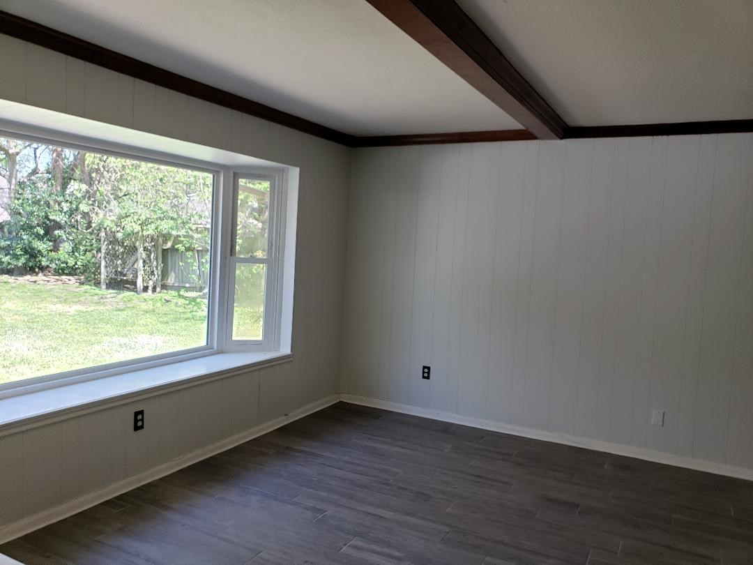 12314 Rincon Drive Houston, TX 77077 - Photo 12 of 36 Large window seat looks out over back yard.