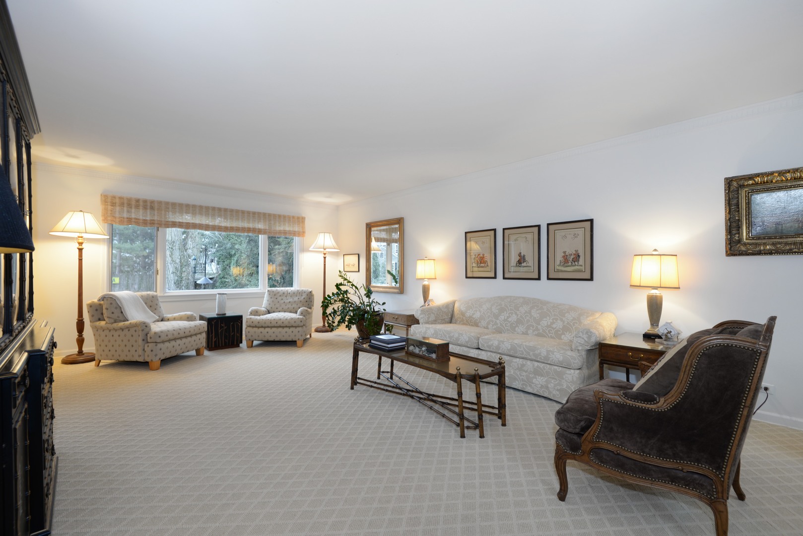 1034 Pontiac Road Wilmette, IL 60091 - Photo 4 of 32 a living room with furniture and a large window