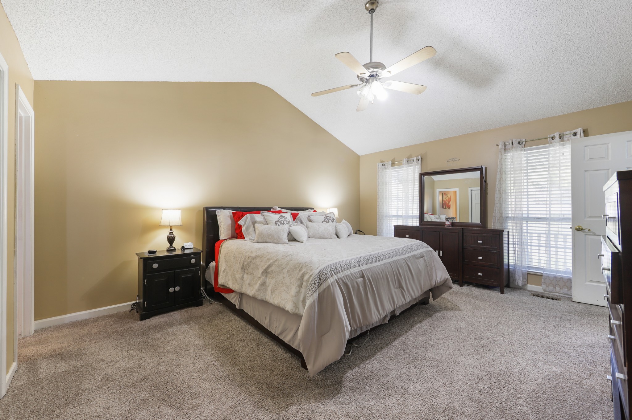 1108 Jacksons Valley Road Hermitage, TN 37076 - Photo 9 of 16 Gallery Image 9
