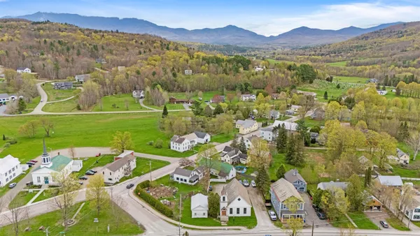 $399,000 | 394 Highway 15, Jericho, VT 05465