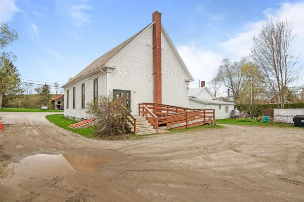 $399,000 | 394 Highway 15, Jericho, VT 05465