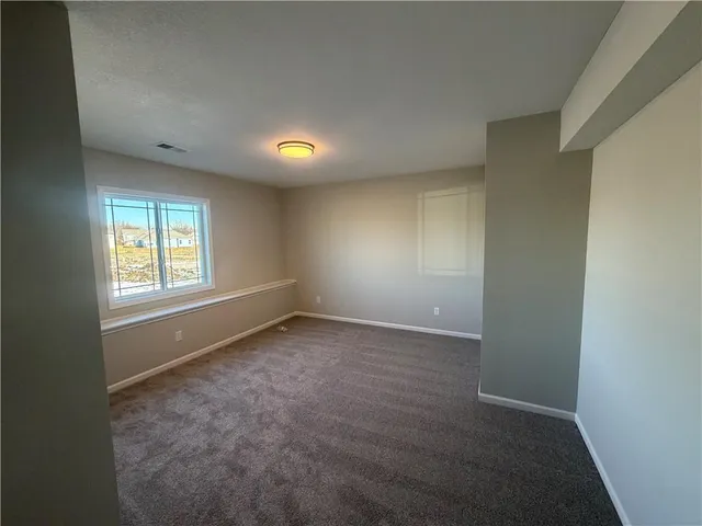 $399,900 | 11207 East 207th Street, Peculiar, MO 64078