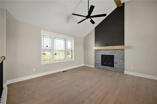 $399,900 | 11207 East 207th Street, Peculiar, MO 64078