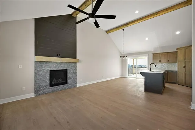 $399,900 | 11207 East 207th Street, Peculiar, MO 64078