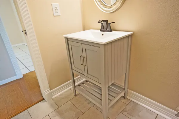 $1,950 | 1922 Westlake Way, Houston, TX 77084