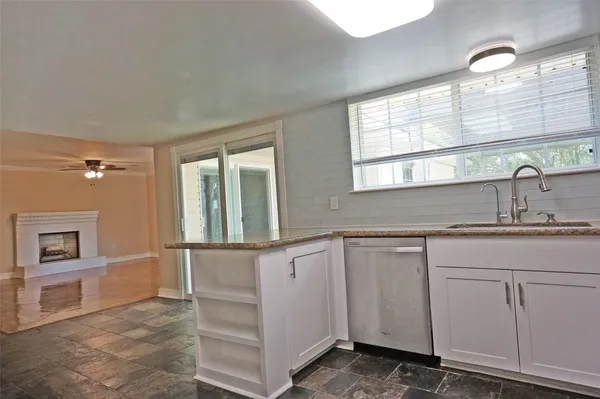 $1,950 | 1922 Westlake Way, Houston, TX 77084