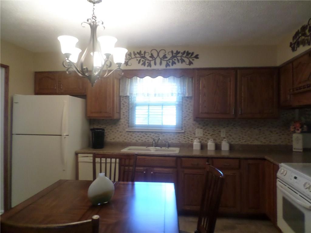8124 North Payne Road Indianapolis, IN 46268 - Photo 10 of 26 Gallery Image 10