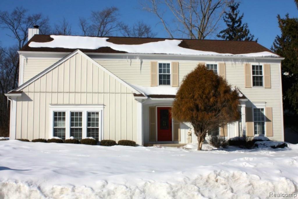 1700 North Fairview Lane Rochester, MI 48306 - Photo 1 of 26 Front Exterior