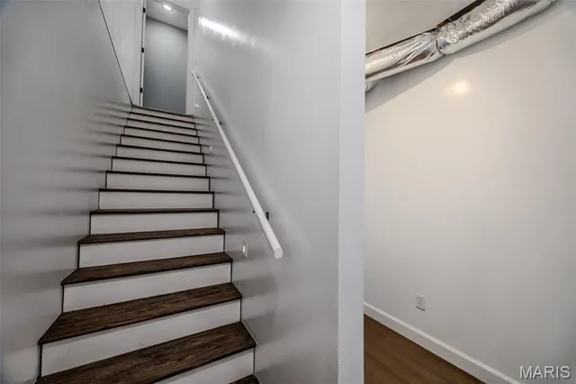 $374,900 | 205 Majestic, Waynesville, MO 65583