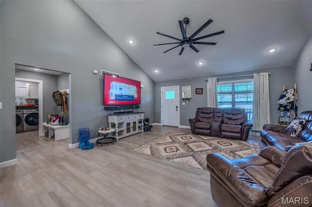 $374,900 | 205 Majestic, Waynesville, MO 65583