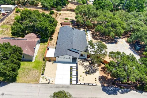 $1,095,000 | 2950 Oak Pointe Drive, Lompoc, CA 93436