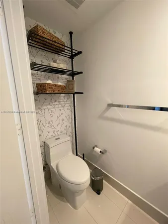 $4,000 | 121 Northeast 34th Street, Unit 2215, Miami, FL 33137