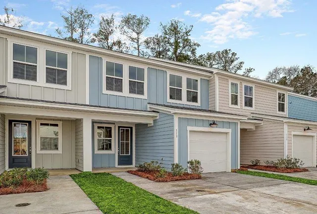$2,250 | 121 Marigny Street, Unit LIVE OAK, Moncks Corner, SC 29461