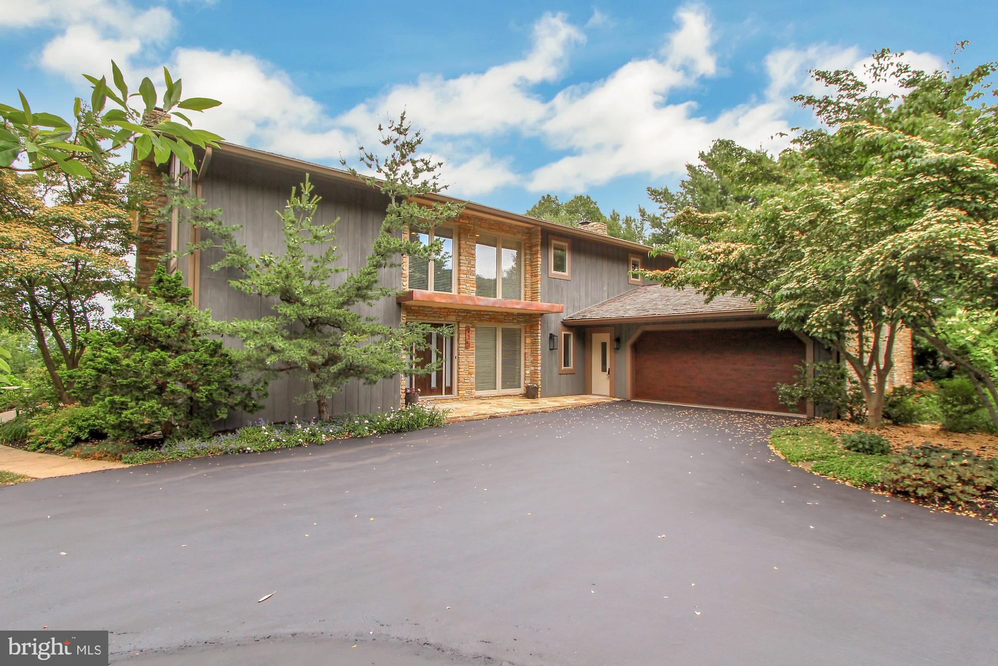 935 Upland Road York, PA 17403 - Photo 1 of 50 Gallery Image 1