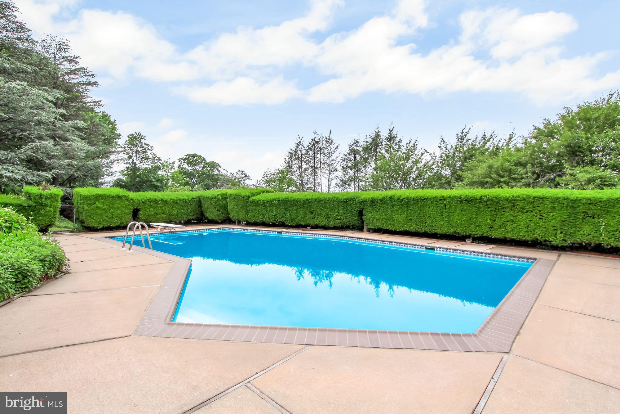 935 Upland Road York, PA 17403 - Photo 41 of 50 Gallery Image 41