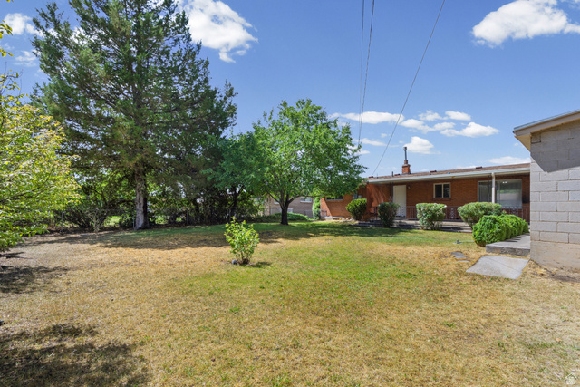 542 East 3400th Street North Provo, UT 84604 - Photo 27 of 39 Yard