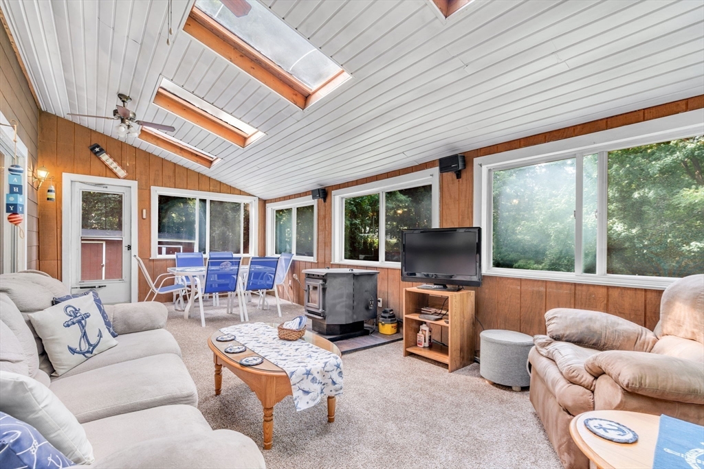 176 Topsfield Road Wenham, MA 01984 - Photo 15 of 36 Gallery Image 15