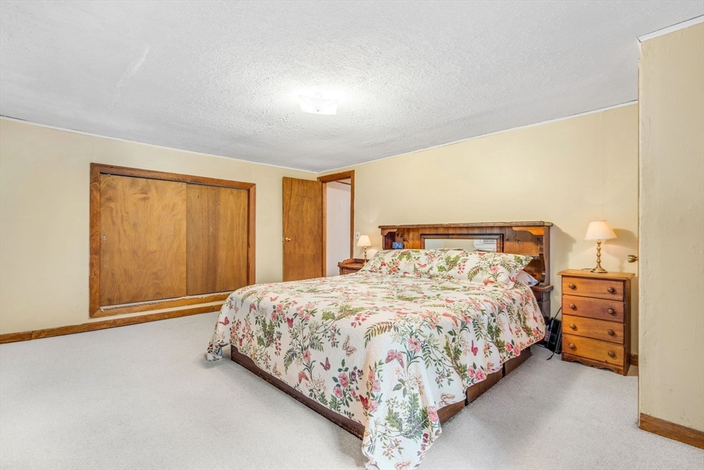 176 Topsfield Road Wenham, MA 01984 - Photo 17 of 36 Gallery Image 17