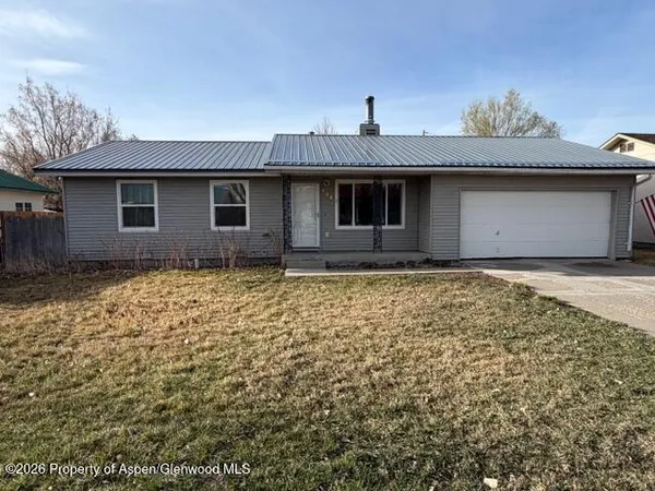 $1,800 | 1848 Woodland Avenue, Craig, CO 81625