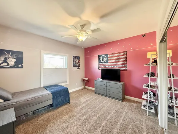 $445,500 | 4800 Longfellow Drive, Springfield, IL 62711