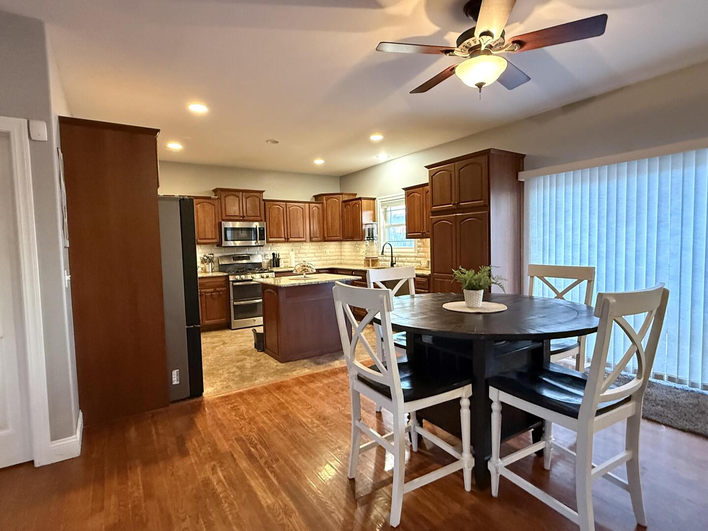 4800 Longfellow Drive Springfield, IL 62711 - Photo 4 of 39