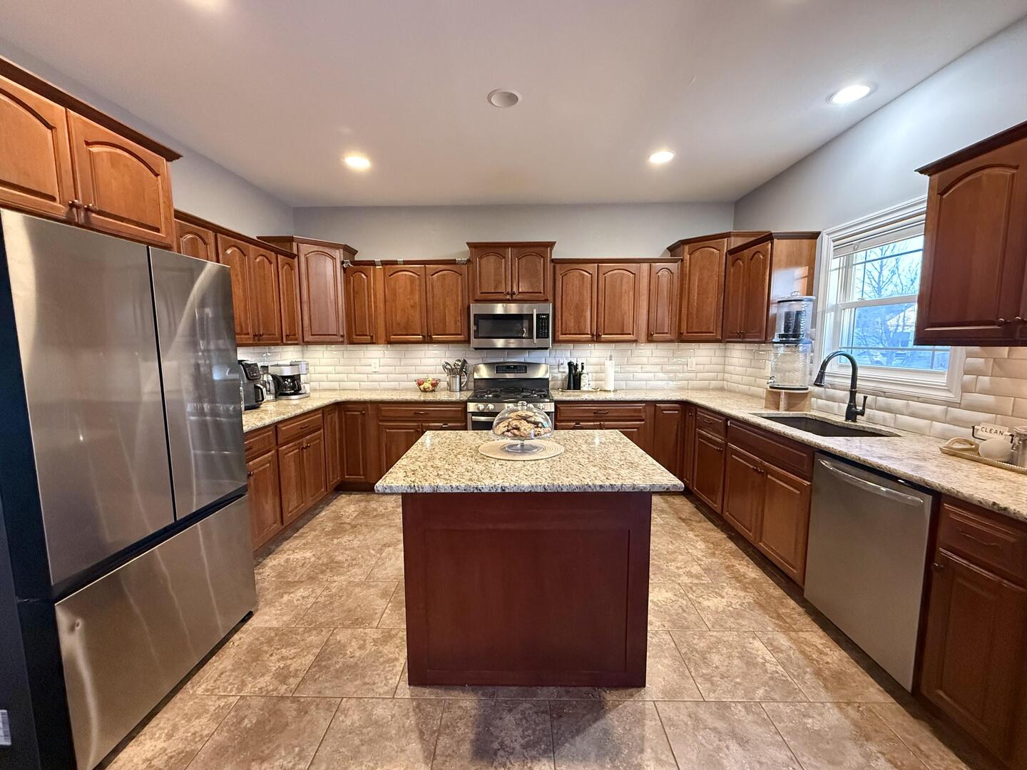 4800 Longfellow Drive Springfield, IL 62711 - Photo 5 of 39