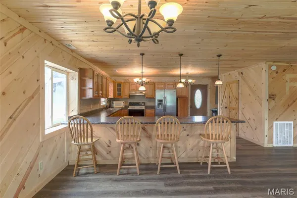 $338,500 | 17771 Annapolis Drive, Glenallen, MO 63751