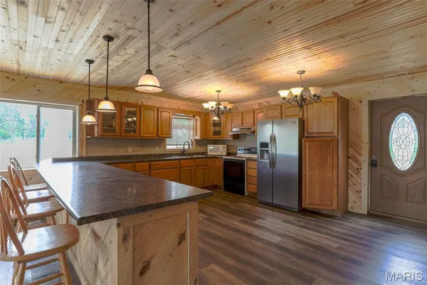 $338,500 | 17771 Annapolis Drive, Glenallen, MO 63751