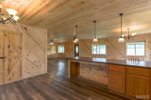 $338,500 | 17771 Annapolis Drive, Glenallen, MO 63751