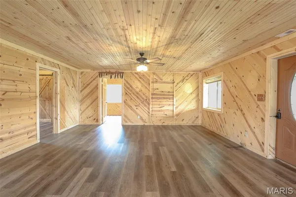 $338,500 | 17771 Annapolis Drive, Glenallen, MO 63751