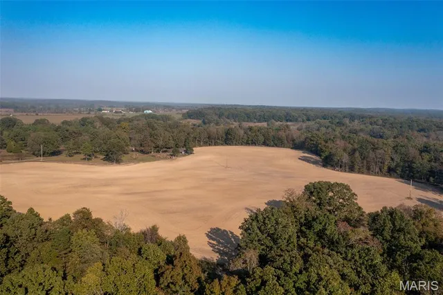 $465,000 | 17771 Annapolis Drive, Glenallen, MO 63751