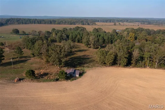 $465,000 | 17771 Annapolis Drive, Glenallen, MO 63751