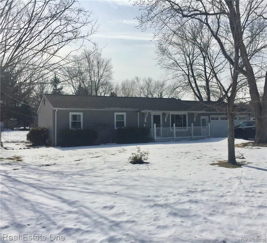 61521 Rambling Way South Lyon, MI 48178 - Photo 1 of 13 fullsizeoutput_25be.jpeg
