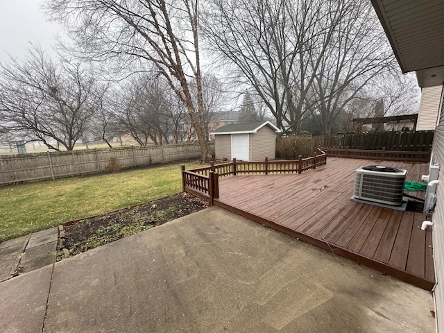 590 Alice Place Elgin, IL 60123 - Photo 26 of 27