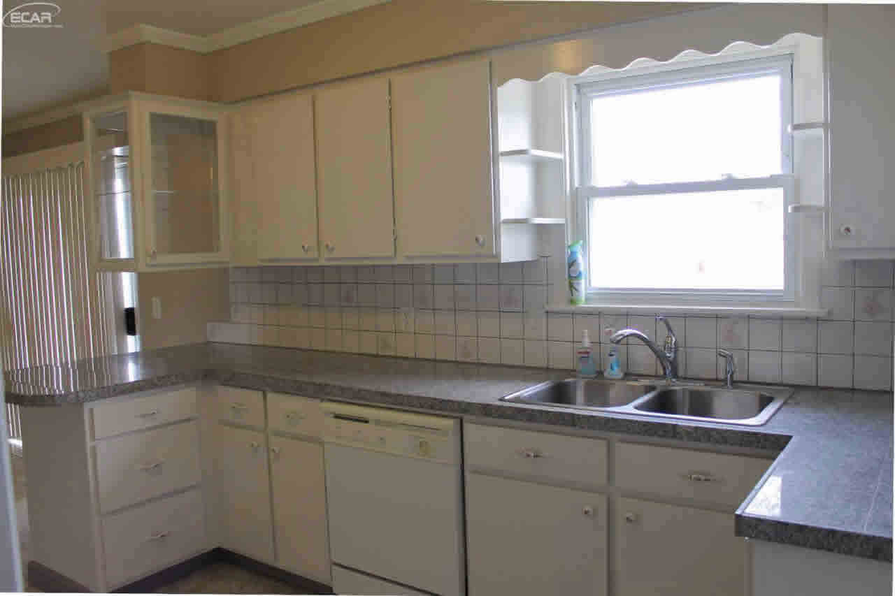 1411 South Vernon Road Corunna, MI 48817 - Photo 8 of 30