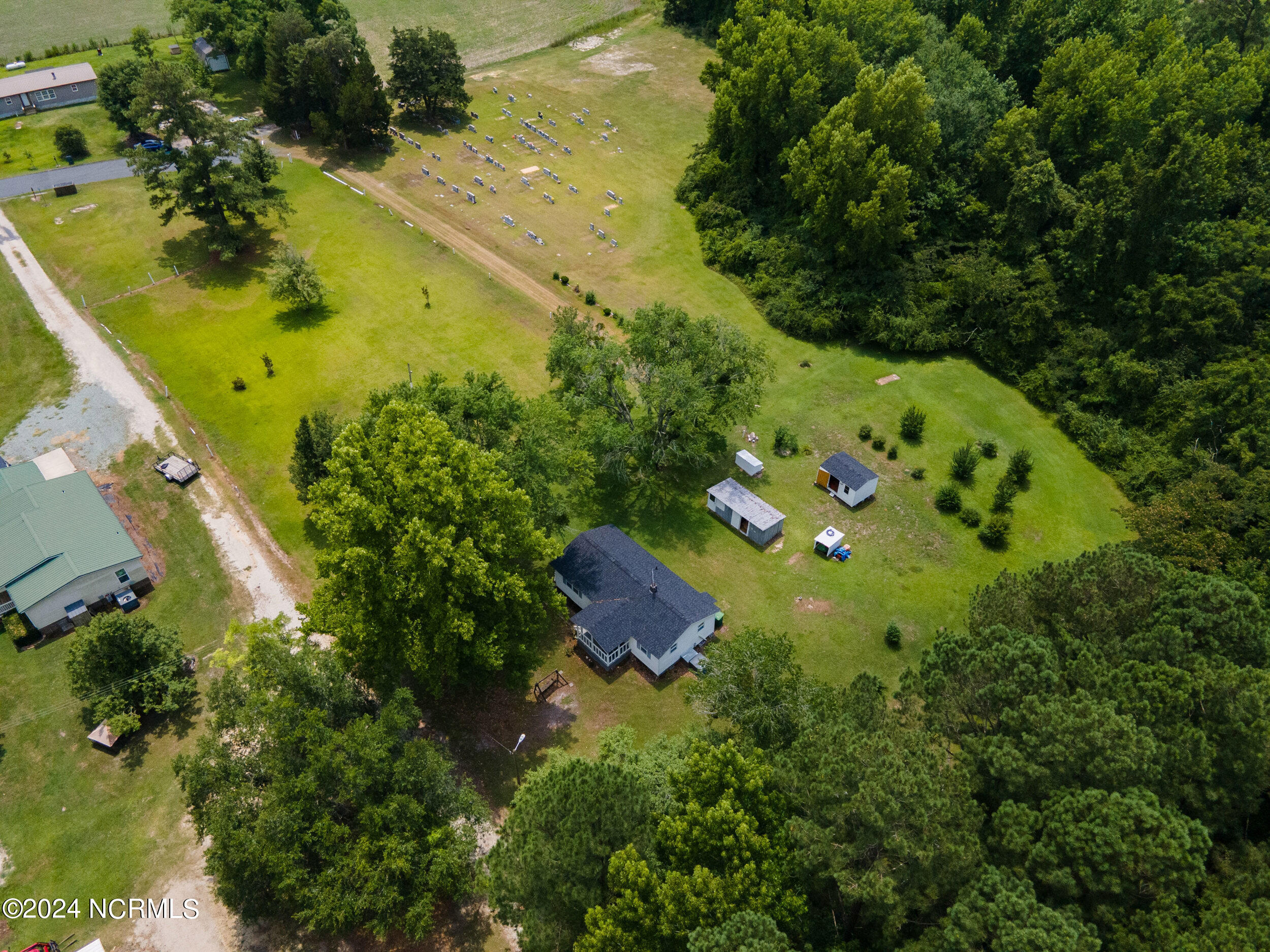67 Reeves Lane Delco, NC 28436 - Photo 34 of 36 67reevesln_00034